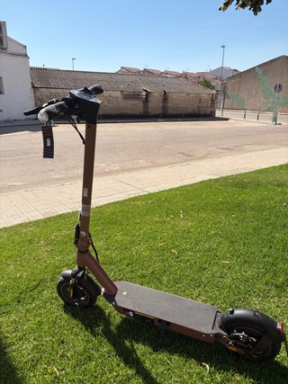 Patinete Eléctrico Marrón
