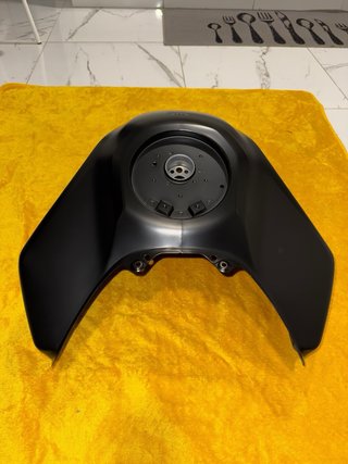 Depósito Moto Negro Mate MT09 -2025