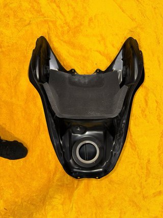 Depósito Moto Negro Mate MT09 -2025