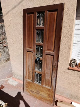 Puerta exterior madera maciza