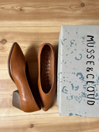 Bailarinas de Piel Camel Musse & Cloud