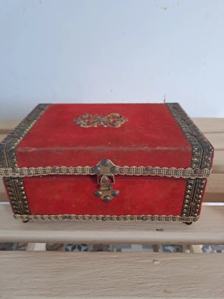 Caja Musical Vintage con Bailarina