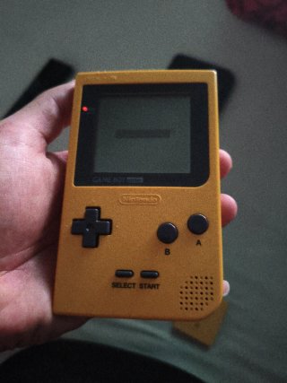 Game Boy Pocket Amarillo + Pokémon Amarillo