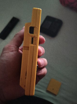 Game Boy Pocket Amarillo + Pokémon Amarillo
