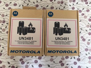 Set de 4 emisoras walkies Motorola CLP446E