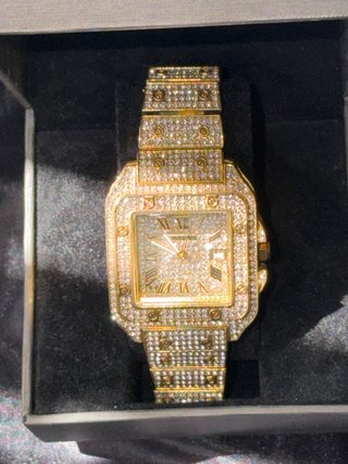 Reloj de Lujo Dorado y Plateado