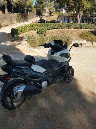 Moto Kymco CV3 575 51cv.