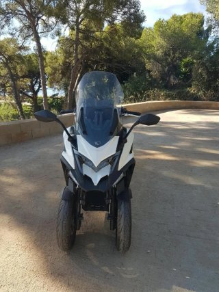 Moto Kymco CV3 575 51cv.