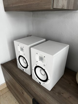 Monitores Yamaha HS7 Blancos (Pareja)