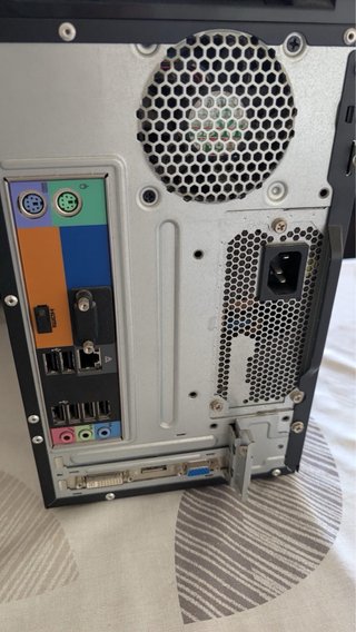 Ordenador Packard Bell para piezas