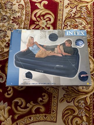cama hinchable doble INTEX, de 163 × 208 × 47 cm