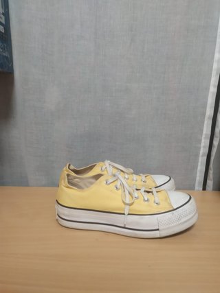 Converse Chuck Taylor Lift Ox Amarillas