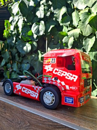 Camión RC MAN TGA 1/14