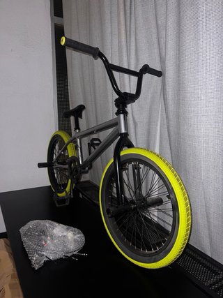 Bicicleta BMX Wipe 520 20 pulgadas