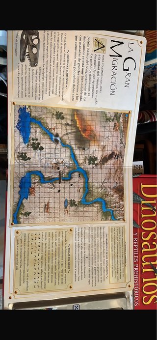 Libro para jugar de dinosaurios