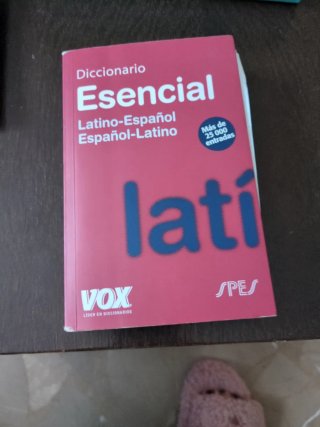 Diccionario Esencial Latino. Latino-Español/ Es...