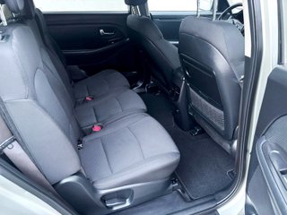 Kia Carens 1.6 GDi UEFA Euro2016 Eco-Dynamics