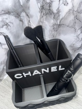 Organizador tocador Chanel negro acolchado