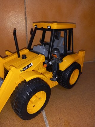 Excavadora JCB 4CX Bruder