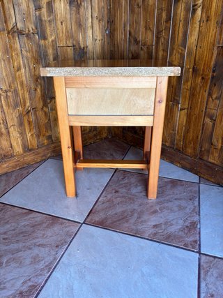 Mesita de Noche de Madera de Pino