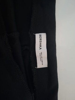Falda Pantalón Bershka Negra Talla S