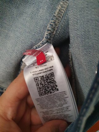 Cazadora vaquera Guess desgastada Talla M