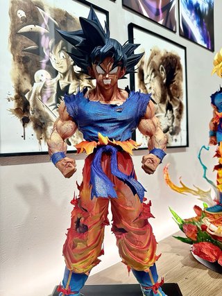 Goku White Hole 1/4 Base version + Package /RECAST