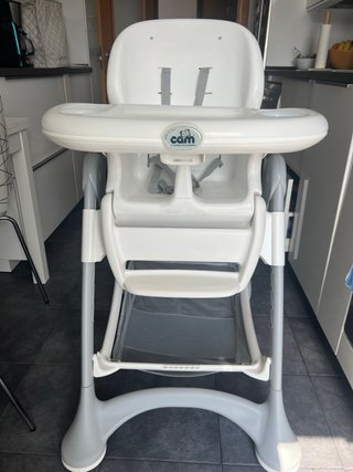 Trona para bebé Cam..plegable.Reclinable.