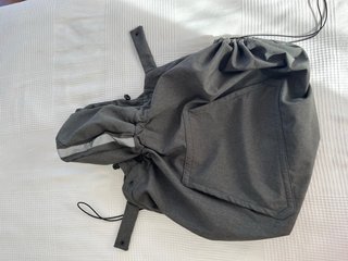 Cobertor para Mochila Gris de la marca Little Frog