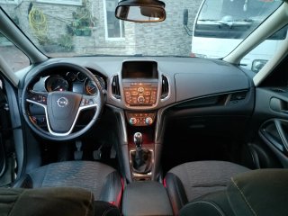 Opel Zafira Tourer 2013