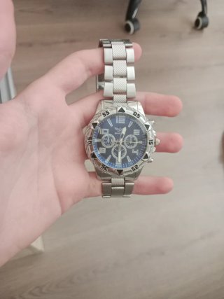 Reloj de Pulsera Plateado con Esfera Azul