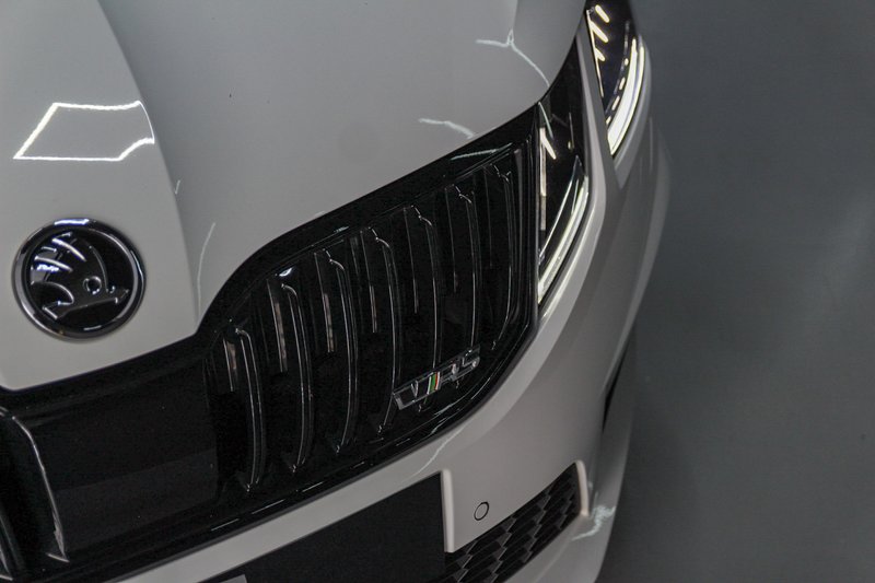 Škoda Octavia Combi 2.0 TSI RS 2019, foto 5