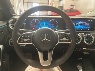 Mercedes-Benz A 250e Híbrido Aut. 218CV