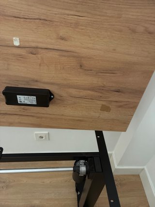 Escritorio Elevable Madera y Metal