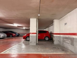 Alquiler plaza de parking para coche pequeño