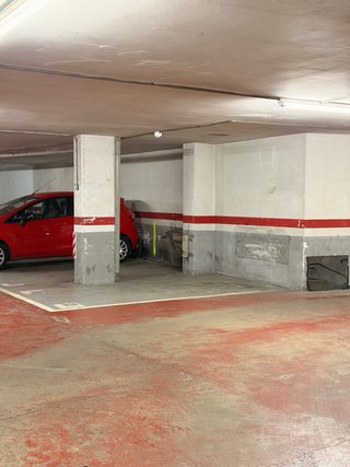 Alquiler plaza de parking para coche pequeño