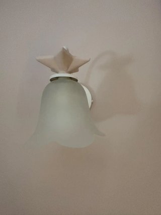 Aplique de pared infantil con forma de flor