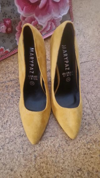 Zapatos de tacón Marypaz ante amarillo talla 36