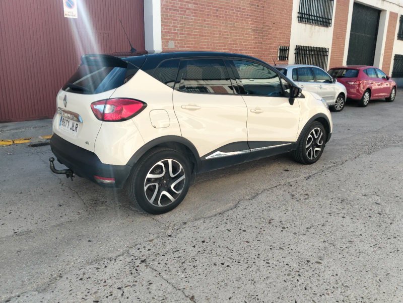 Renault Captur 1.5 dCi Energy eco2 S&S Zen 2016, foto 2