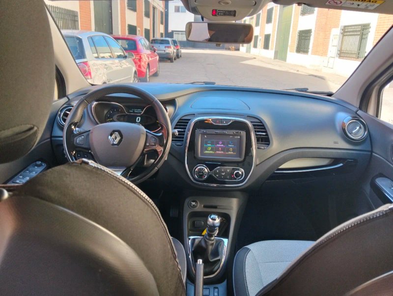 Renault Captur 1.5 dCi Energy eco2 S&S Zen 2016, foto 8