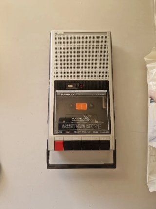 Grabadora de Cassette Sanyo Slim 12