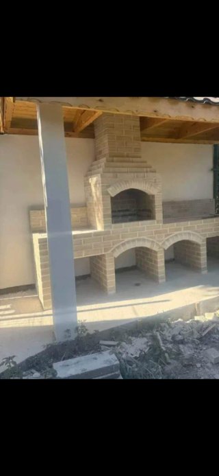 Barbacoa de Obra con Chimenea
