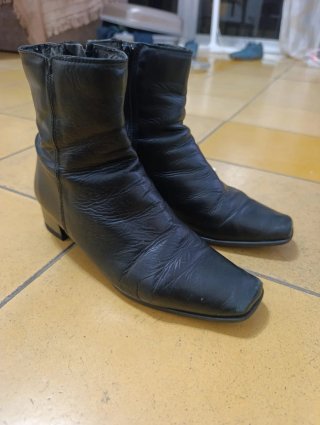 Botas de Piel Negras