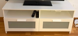 Mueble de televisión blanco Ikea Brimnes 120x41x53