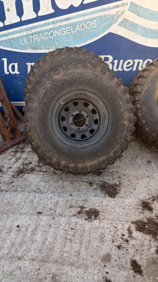 Ruedas 33x12.5 R15
