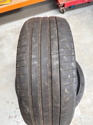 225/40R19 93Y Pirelli PZero
