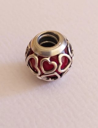 Charm Pandora Corazones Burdeos