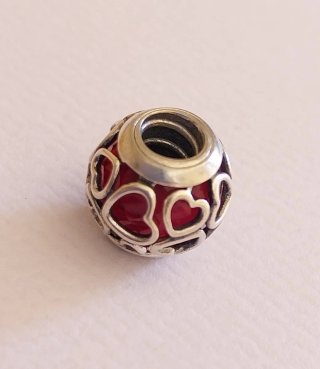 Charm Pandora Corazones Burdeos