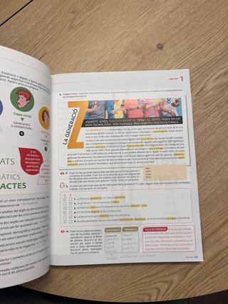 A punt Curs de català : llibre de l'alumne