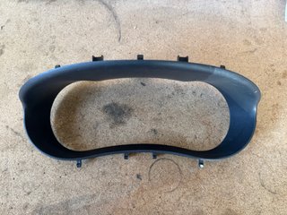 Embellecedor marcador RENAULT 197